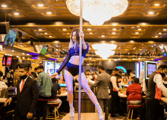 Big Daddy Casino show